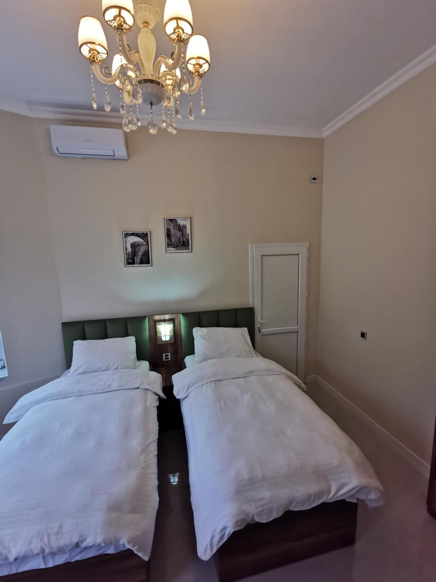 Raffles Villa With Pool Габала Екстер'єр фото