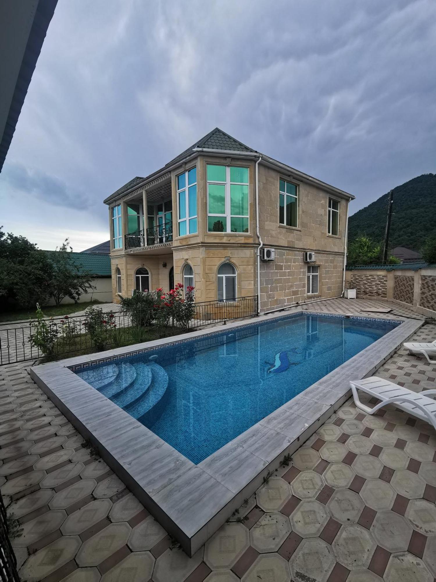 Raffles Villa With Pool Габала Екстер'єр фото